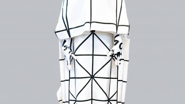 ①折り紙型エアバッグリサイクルスーツ (ORIGAMI styled recycled airbag suits)